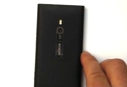 Nokia «засветила» первый смартфон на Windows Phone