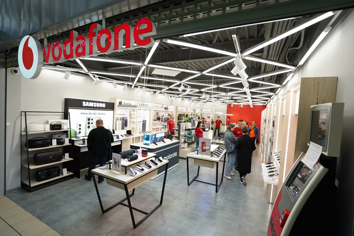 Vodafone розширює мережу власних магазинів
