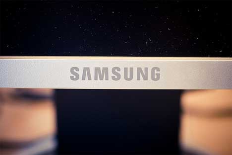 Технологи Samsung умудрились сделать большой, но компактный планшет