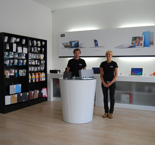 iLand открыл в Киеве клубный магазин продукции Apple