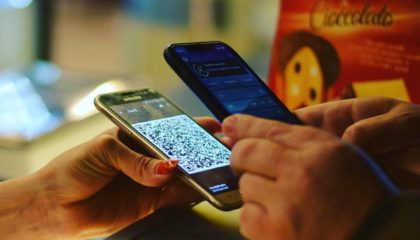 Вдвічі більше українців стали користуватись мобільним гаманцем