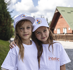 В Intetics організували поїздку в “Артек Буковель” для дітей із гарячих точок України